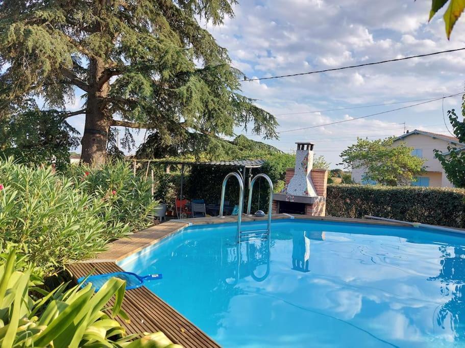 Villa De Charme Avec Piscine Saint-Jory Exterior foto